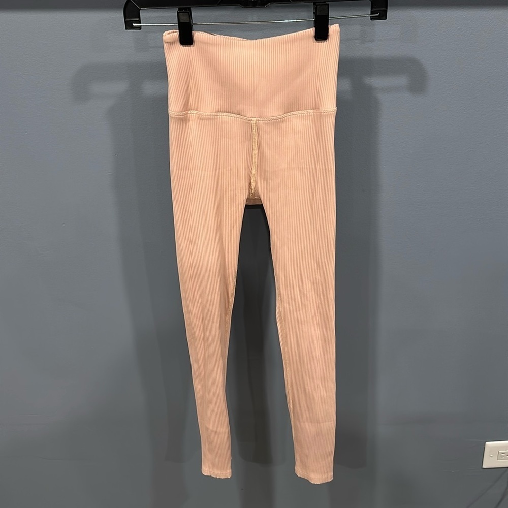 Carbon38 Ribbed High-Waist Leggings in Blush